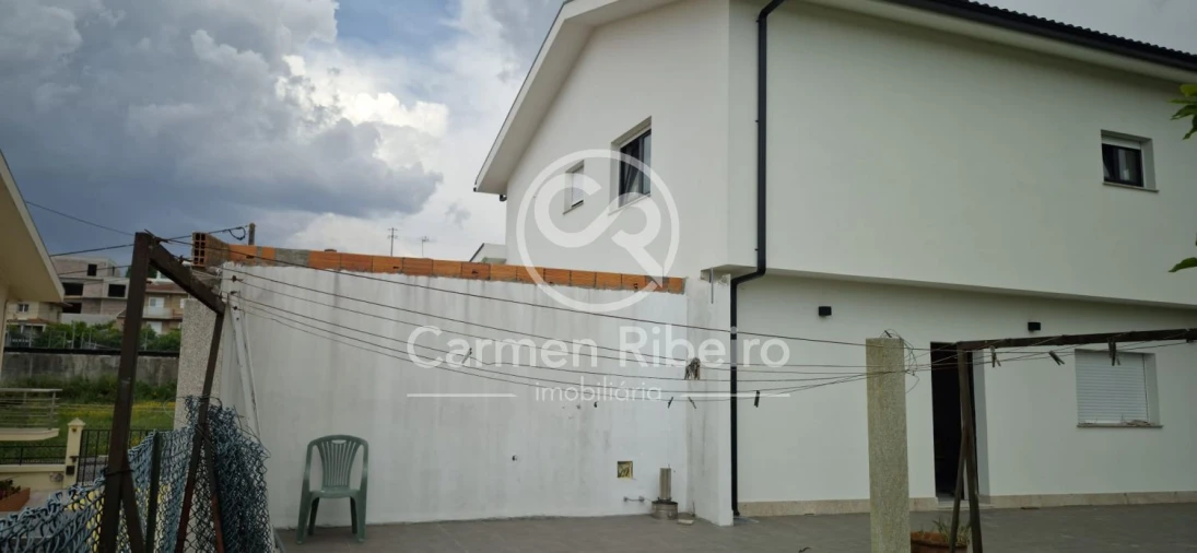 Moradia T5 para Venda em Lomar e Arcos Foto 25