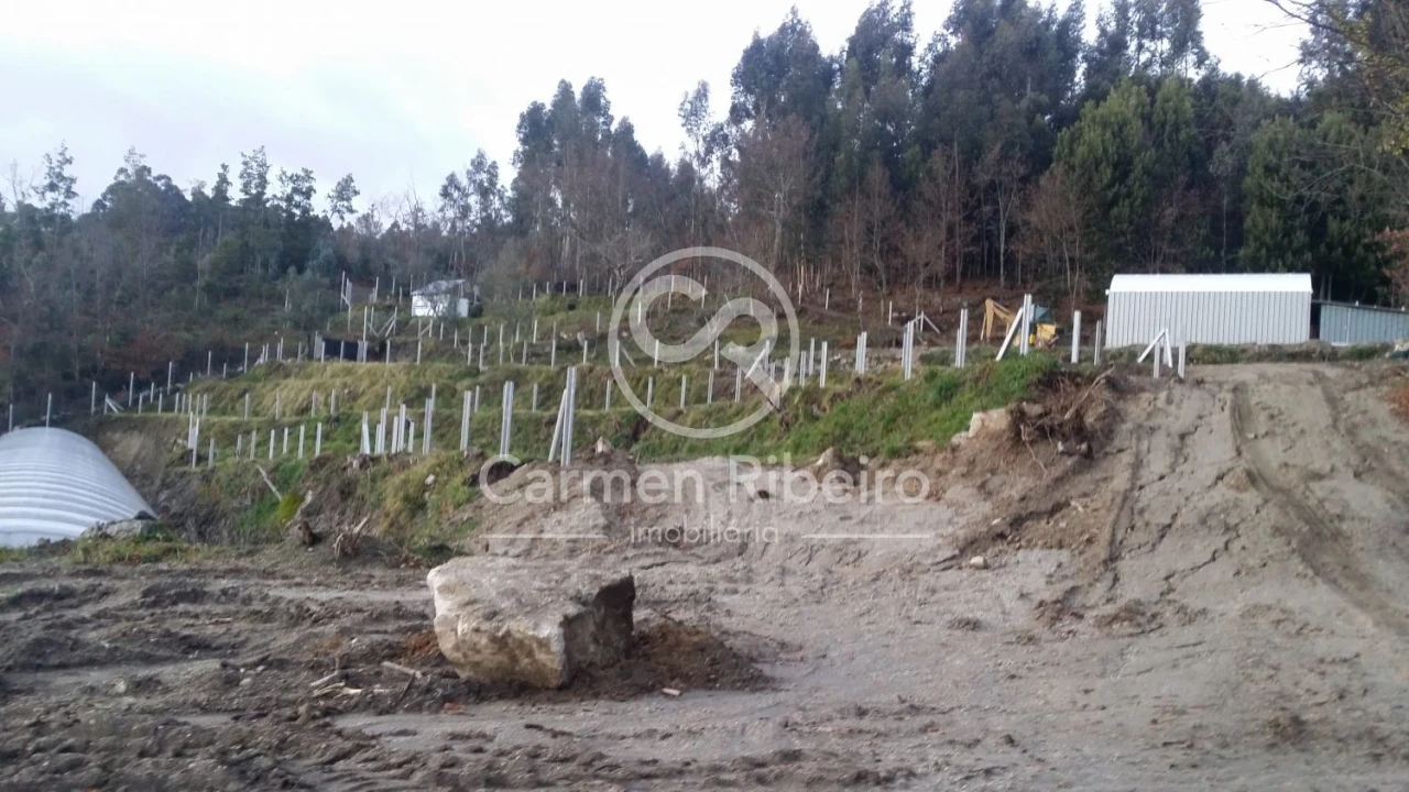 Terreno para Venda em Estorãos Foto 15