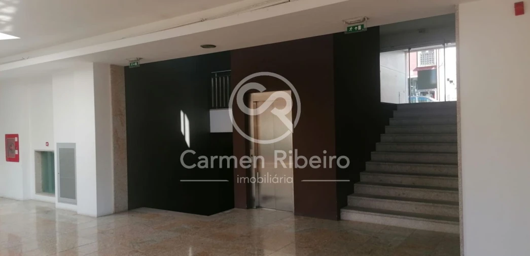 Loja para Venda em Fafe Foto 11