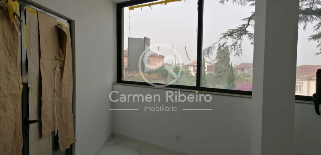 Loja para Venda em Fafe Foto 4