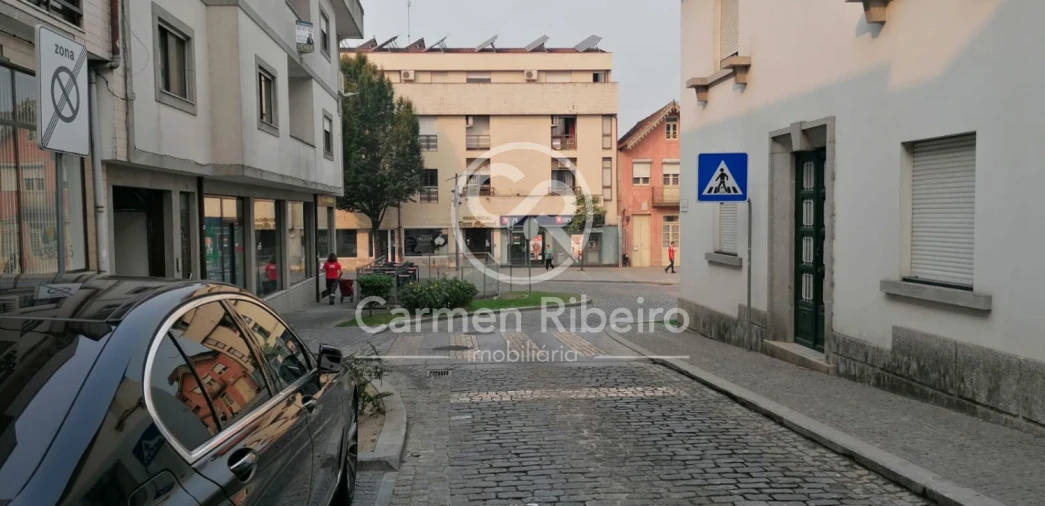 Loja para Venda em Fafe Foto 12
