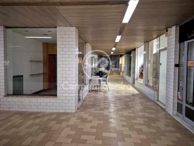 Loja para Venda em Fafe Foto 7