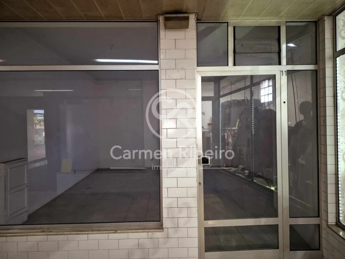 Loja para Venda em Fafe Foto 6