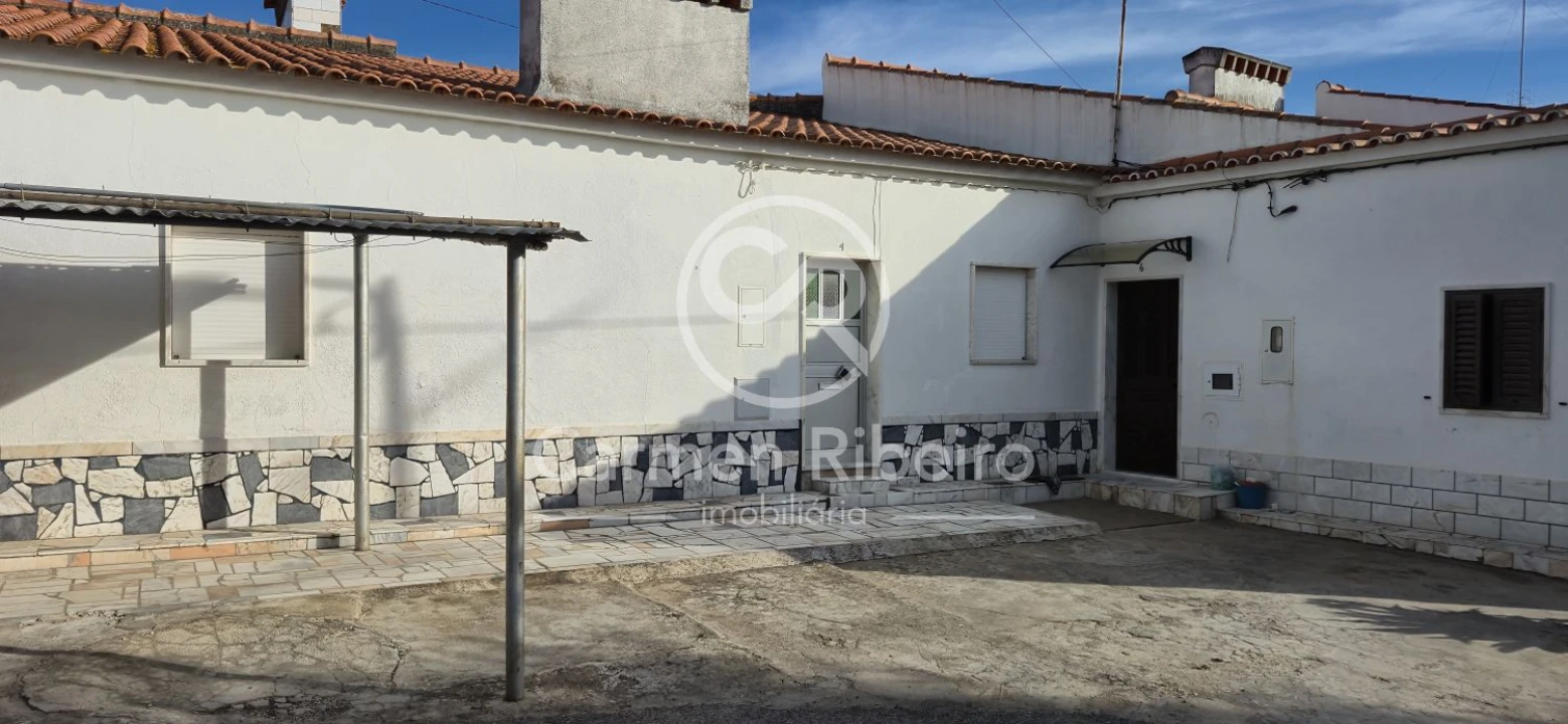 Moradia T2 para Venda em São Bento do Cortiço e Santo Estêvão Foto 6