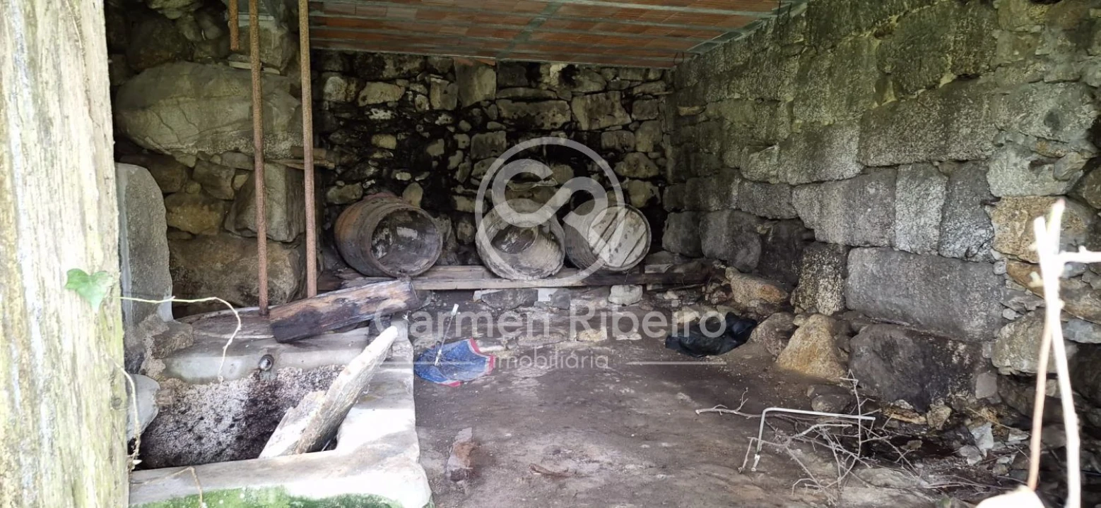 Quinta T4 para Venda em Armil Foto 21