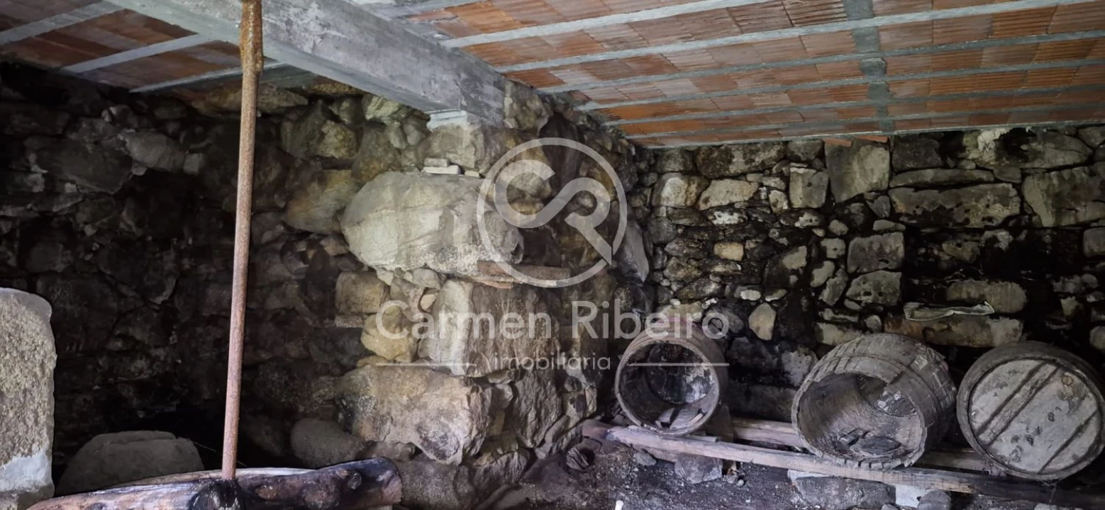 Quinta T4 para Venda em Armil Foto 22