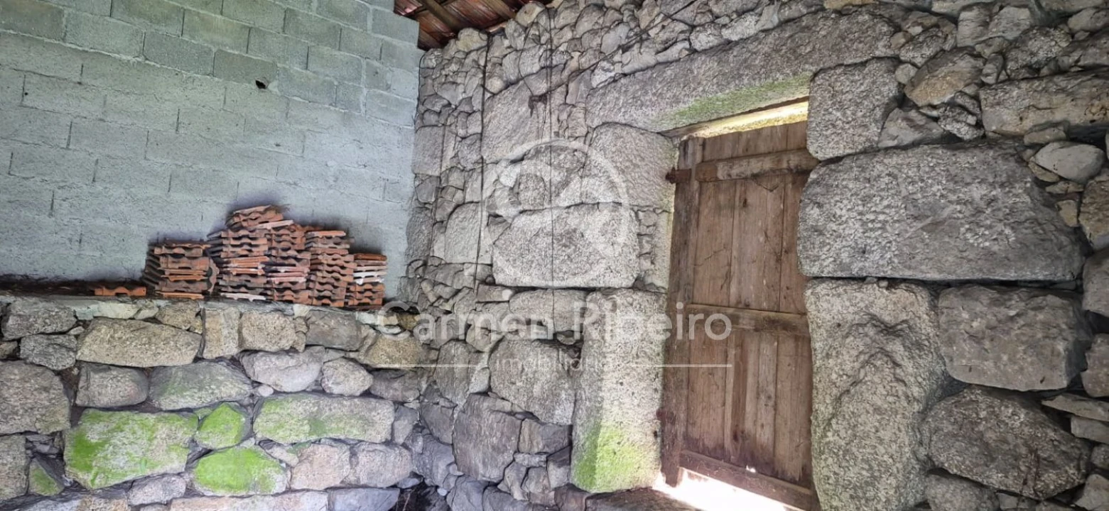 Quinta T4 para Venda em Armil Foto 5