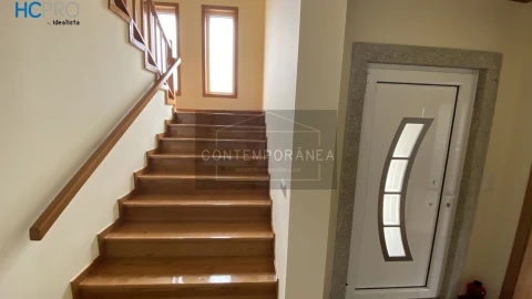 Moradia T4 para Venda em Mirandela