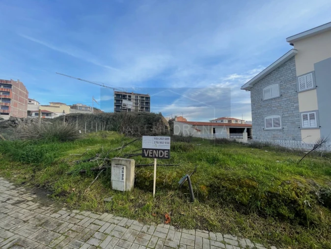 Terreno para Venda em Mirandela Foto 3