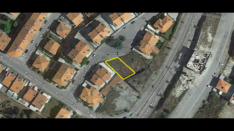 Terreno para Venda em Mirandela