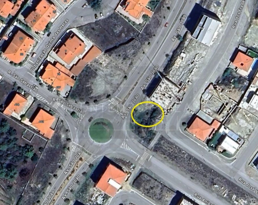 Terreno para Venda em Mirandela Foto 4