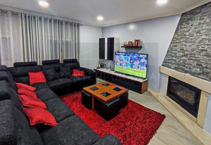 Moradia T6 para Venda em Mirandela Foto 3