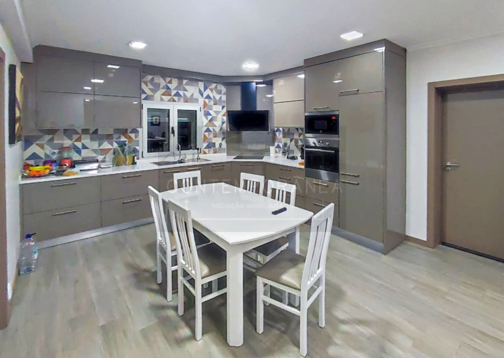 Moradia T6 para Venda em Mirandela Foto 2