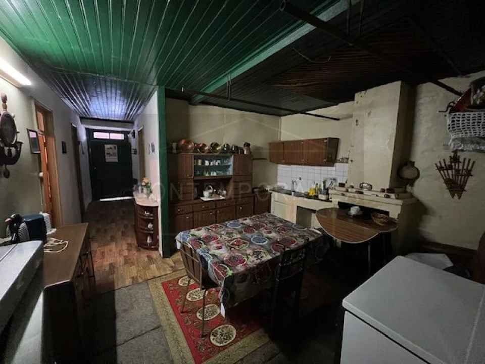 Moradia T5 para Venda em Vale de Salgueiro Foto 8