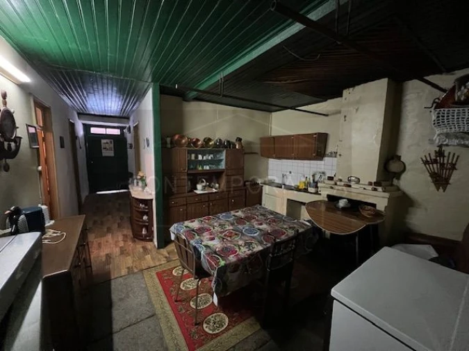 Moradia T5 para Venda em Vale de Salgueiro Foto 8