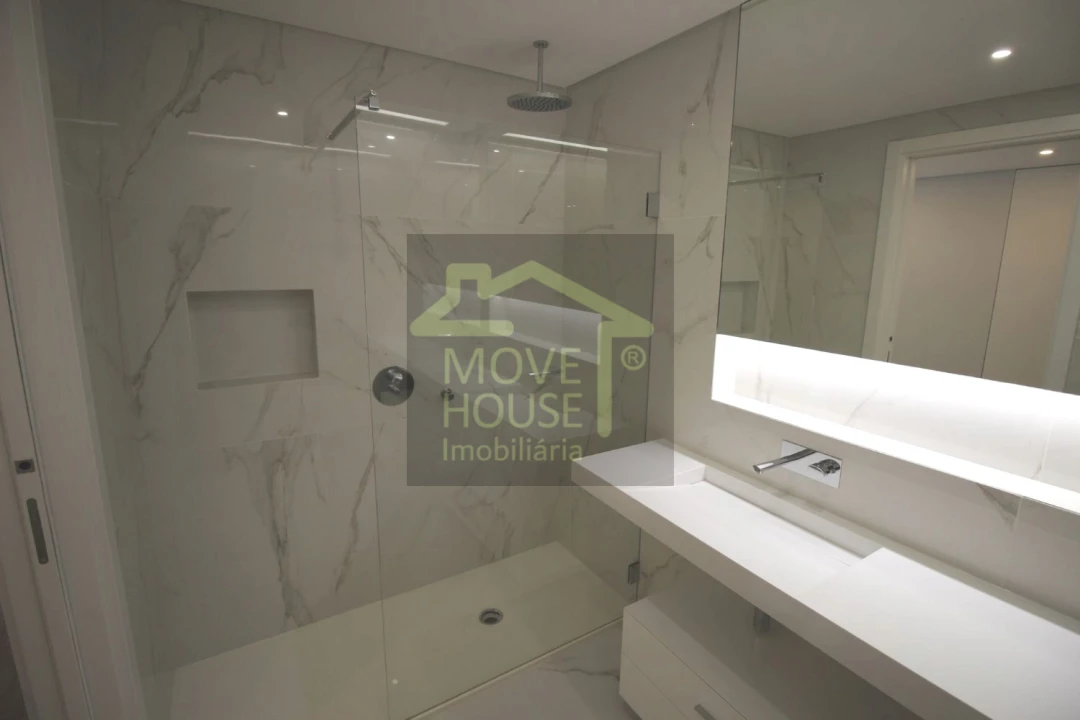 Apartamento T3 para Venda em Cascais e Estoril Foto 4