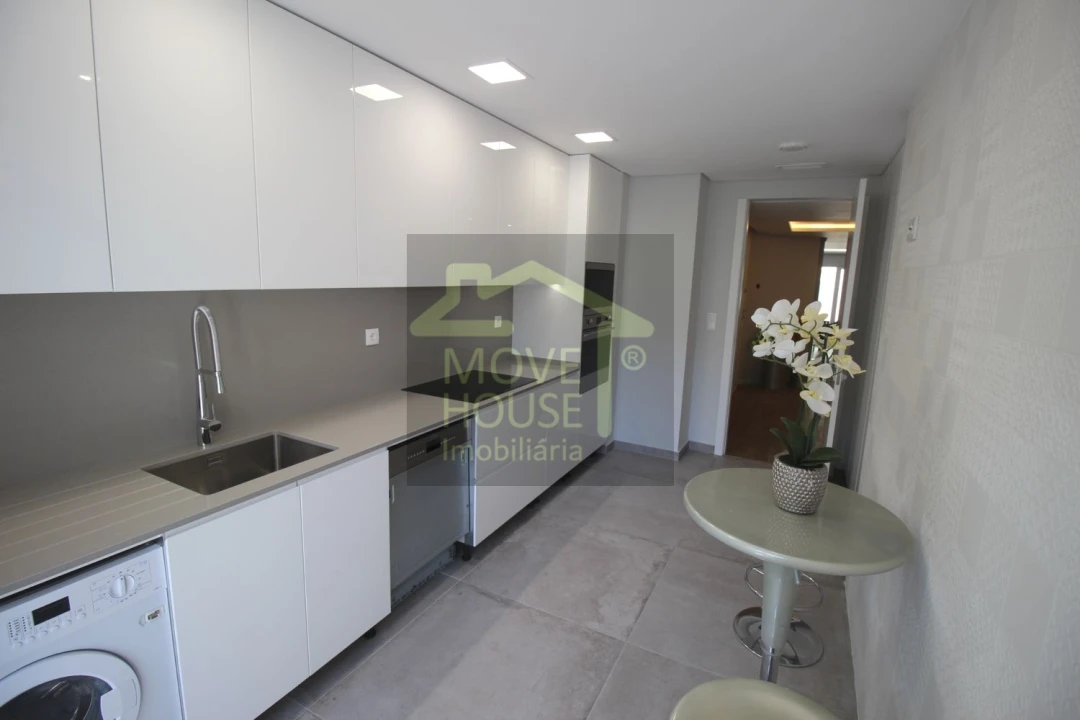 Apartamento T3 para Venda em Cascais e Estoril Foto 7