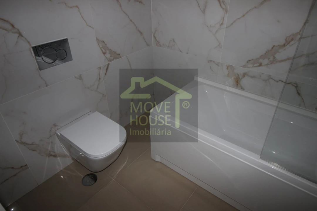 Apartamento T3 para Venda em São Domingos de Rana Foto 25