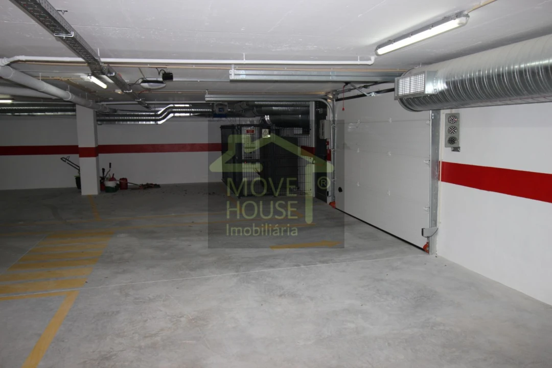 Apartamento T3 para Venda em São Domingos de Rana Foto 44