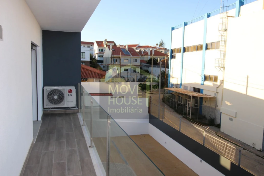 Apartamento T3 para Venda em São Domingos de Rana Foto 12