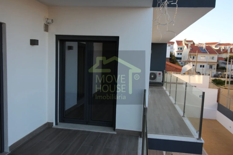 Apartamento T3 para Venda em São Domingos de Rana Foto 13