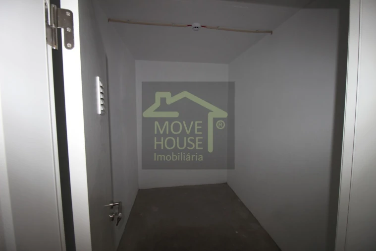 Apartamento T3 para Venda em São Domingos de Rana Foto 41
