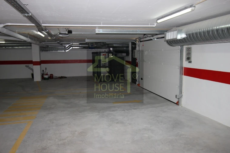 Apartamento T3 para Venda em São Domingos de Rana Foto 44