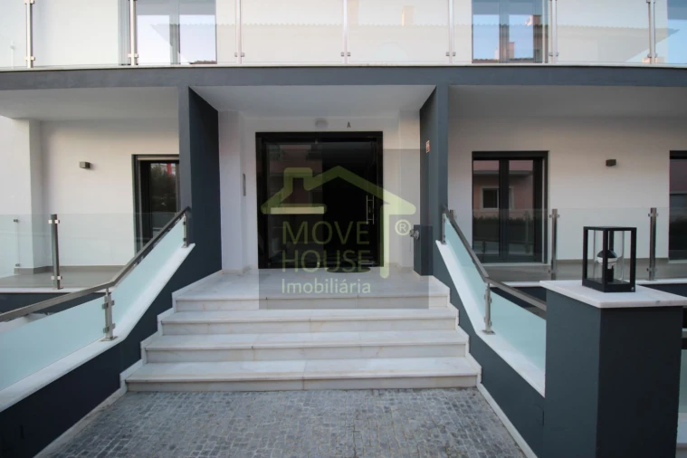 Apartamento T3 para Venda em São Domingos de Rana Foto 7