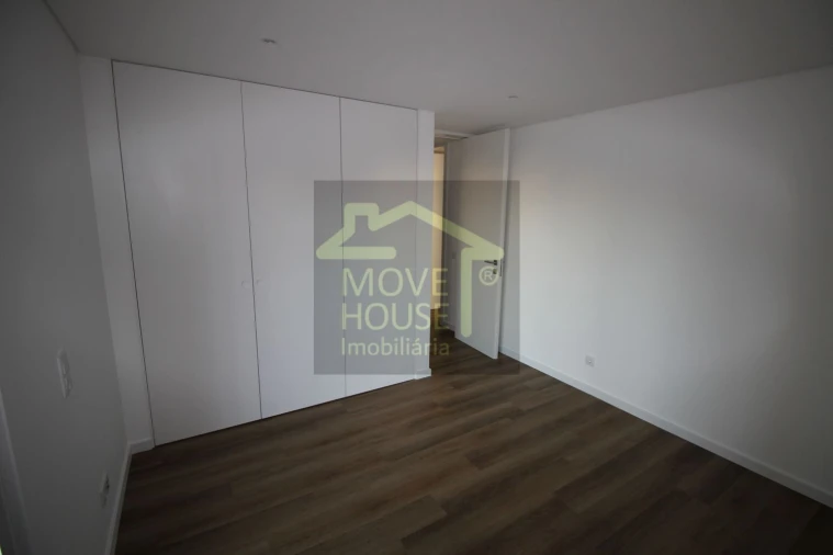 Apartamento T3 para Venda em São Domingos de Rana Foto 22