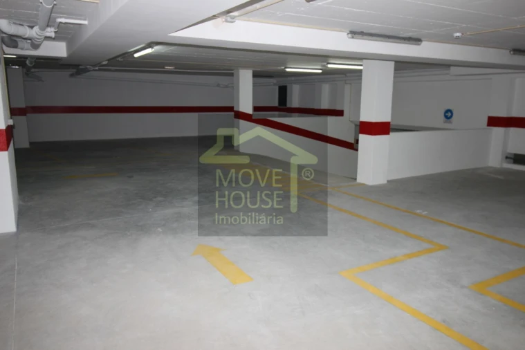 Apartamento T3 para Venda em São Domingos de Rana Foto 50