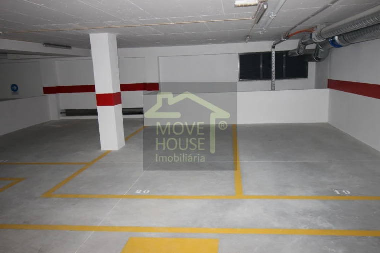 Apartamento T3 para Venda em São Domingos de Rana Foto 48