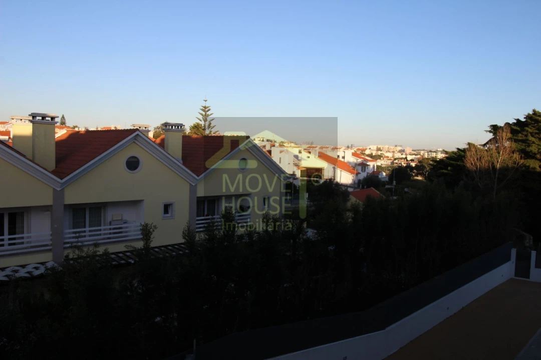 Apartamento T3 para Venda em São Domingos de Rana Foto 11