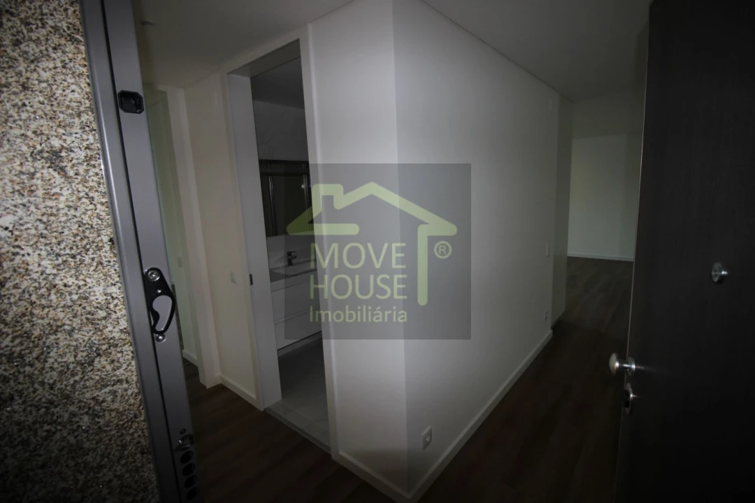 Apartamento T3 para Venda em São Domingos de Rana Foto 38