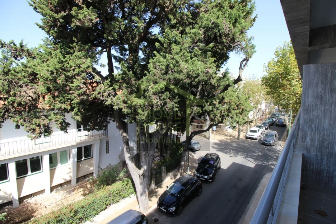 Apartamento T3 para Venda em Carcavelos e Parede Foto 7