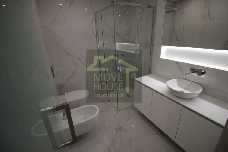 Apartamento T3 para Venda em Carcavelos e Parede Foto 56