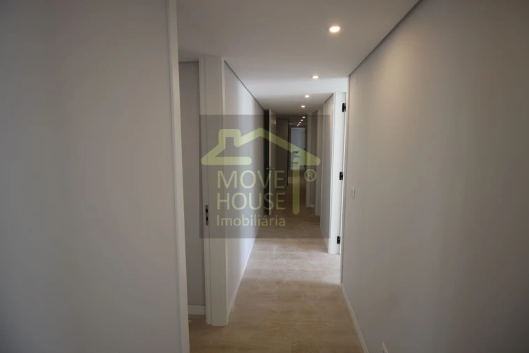 Apartamento T3 para Venda em Carcavelos e Parede Foto 14