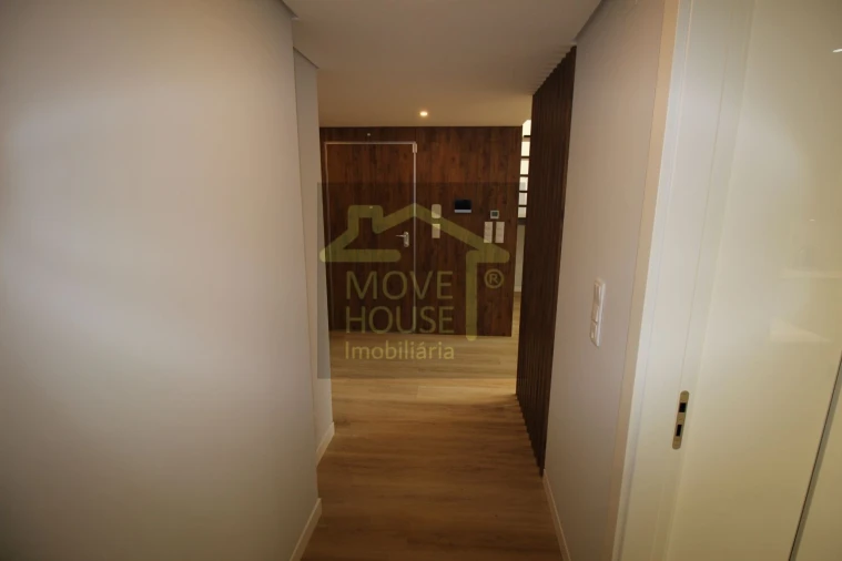 Apartamento T3 para Venda em Carcavelos e Parede Foto 10