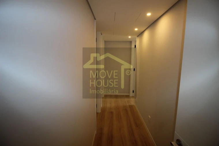 Apartamento T3 para Venda em Carcavelos e Parede Foto 62