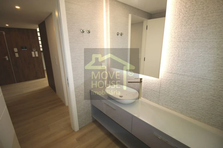 Apartamento T3 para Venda em Carcavelos e Parede Foto 38