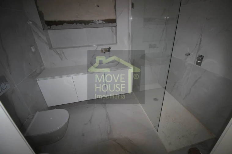 Apartamento T3 para Venda em Carcavelos e Parede Foto 24