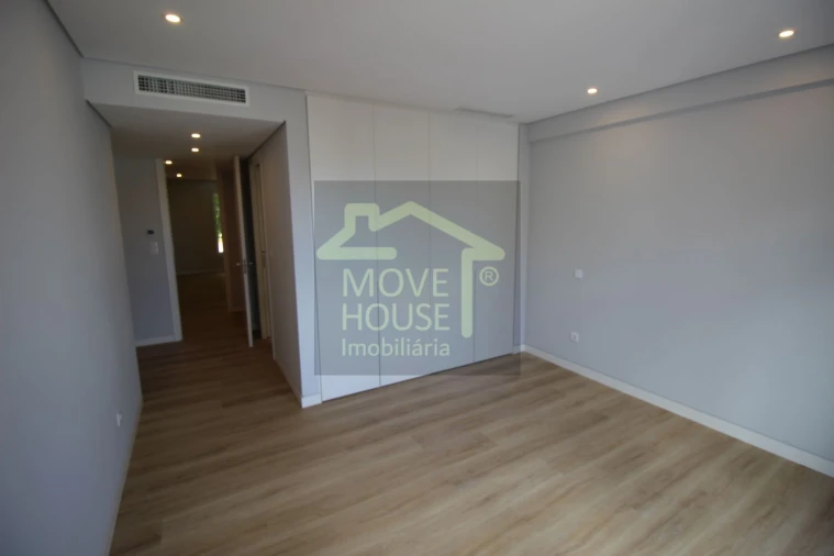 Apartamento T3 para Venda em Carcavelos e Parede Foto 58