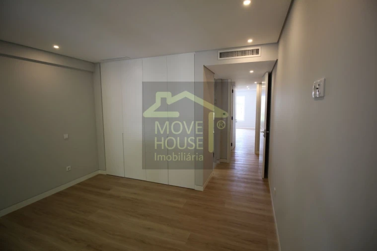 Apartamento T3 para Venda em Carcavelos e Parede Foto 53
