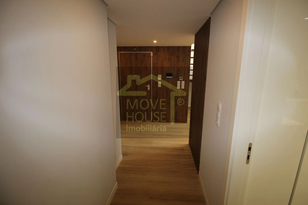 Apartamento T3 para Venda em Carcavelos e Parede Foto 11