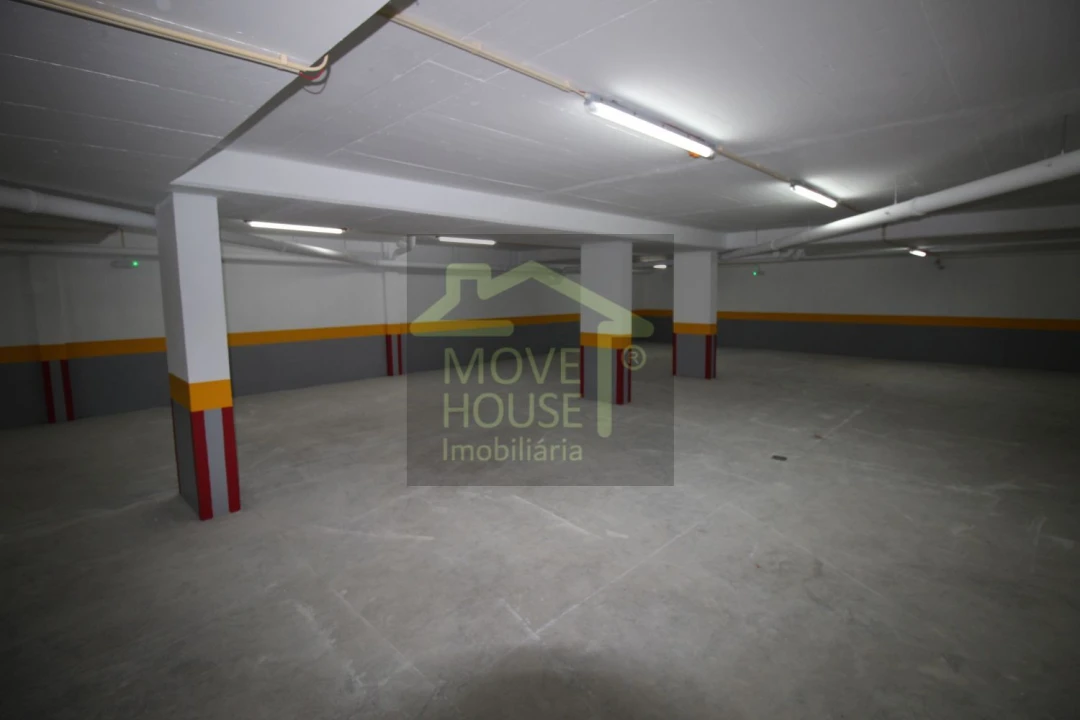 Apartamento T3 para Venda em Carcavelos e Parede Foto 74