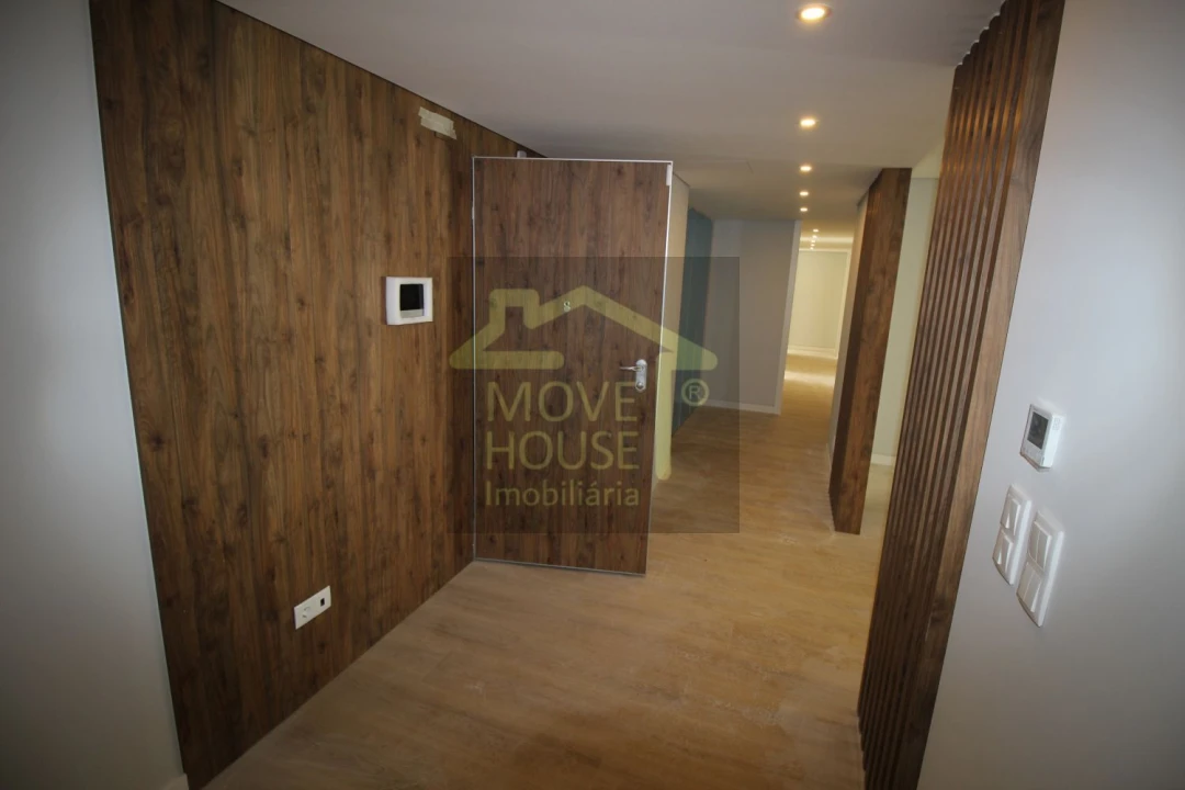 Apartamento T3 para Venda em Carcavelos e Parede Foto 10