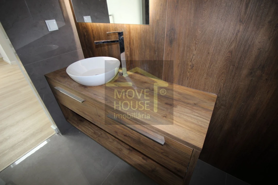 Apartamento T3 para Venda em Carcavelos e Parede Foto 69