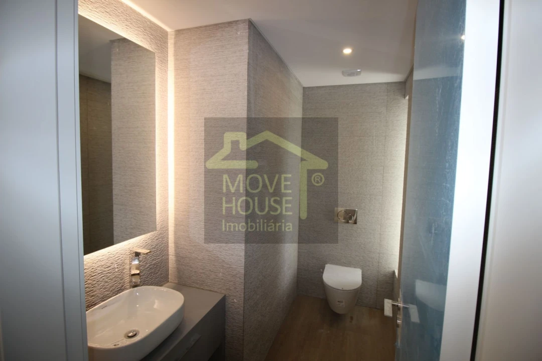 Apartamento T3 para Venda em Carcavelos e Parede Foto 24