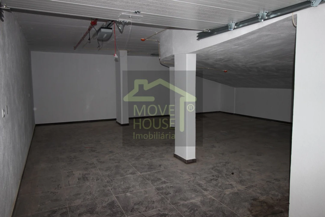 Apartamento T3 para Venda em Carcavelos e Parede Foto 28