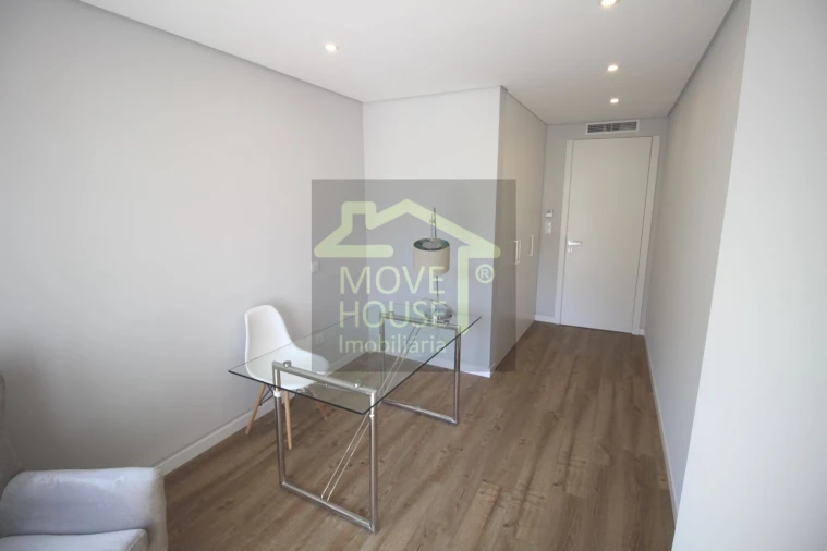 Apartamento T3 para Venda em Carcavelos e Parede Foto 4