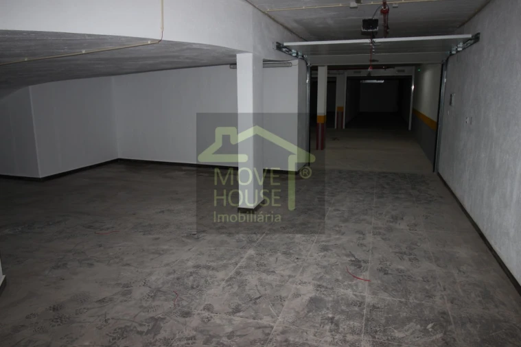 Apartamento T3 para Venda em Carcavelos e Parede Foto 24